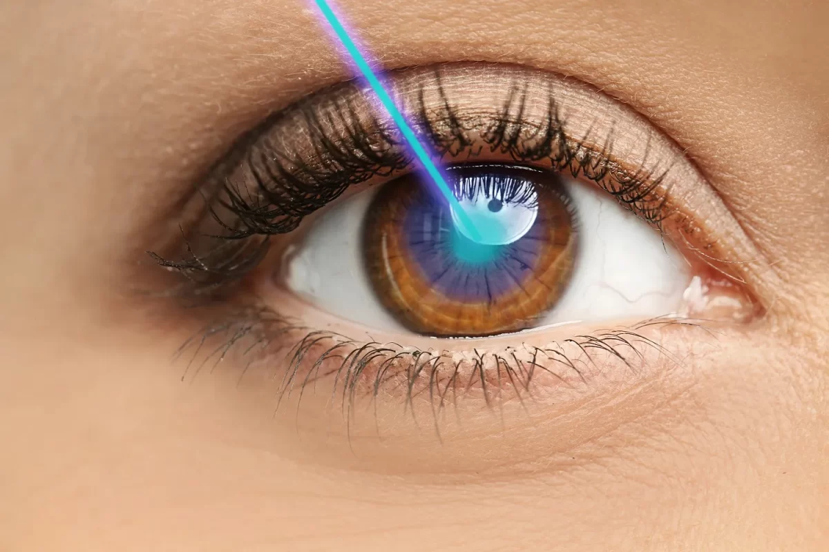 femto lasik giá bao nhiêu