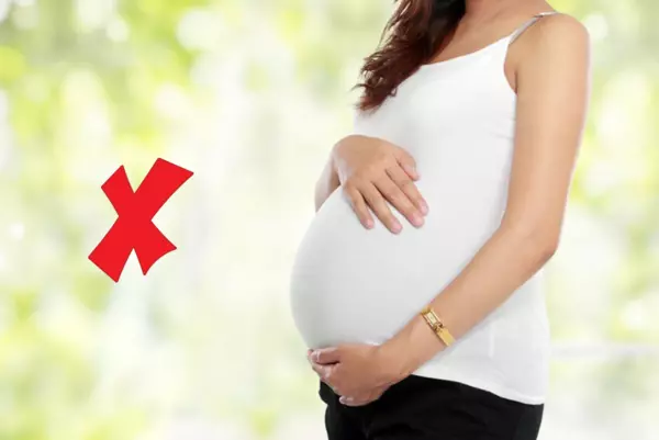 phụ nữ mang thai không được mổ lasik