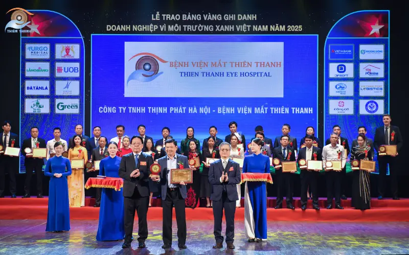 Bệnh viện Mắt Thiên Thanh nhận danh hiệu top 20 bệnh viện xanh sạch thông minh năm 2025