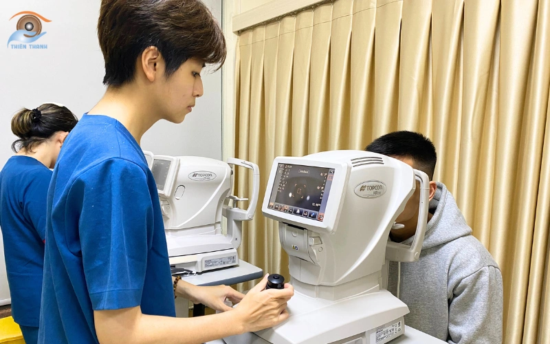 Mắt cận bao nhiêu thì nên mổ mắt? Đừng quyết định khi chưa biết những lưu ý này