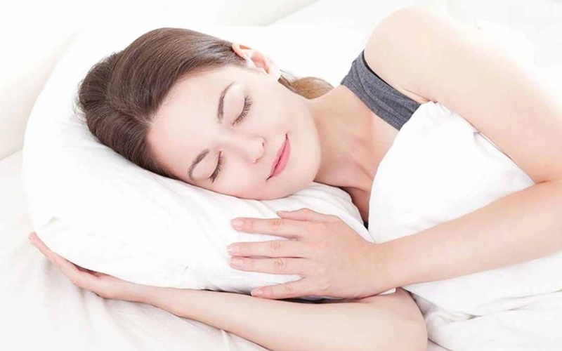 chăm sóc mắt sau mổ cận