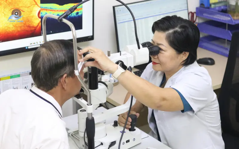 tầm soát mắt định kỳ