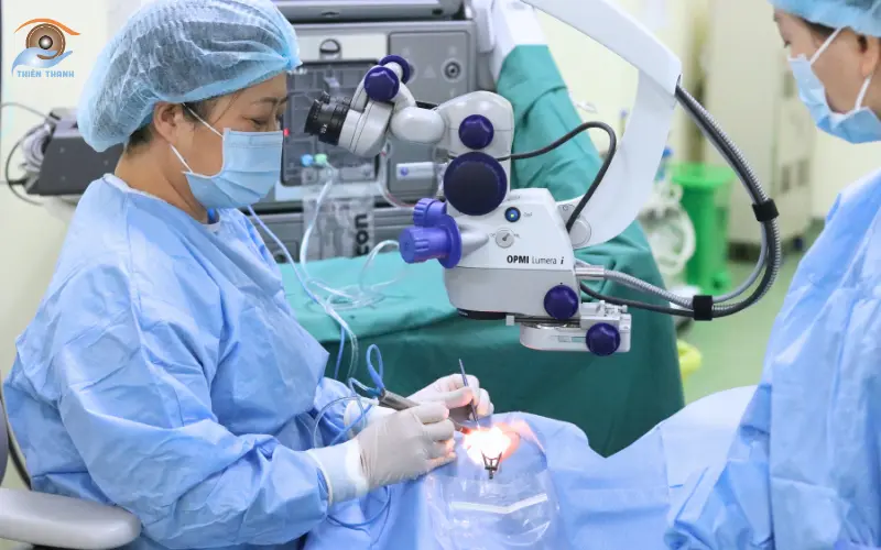 Khi nào cần mổ đục thủy tinh thể? “Thời điểm vàng” để lấy lại thị lực
